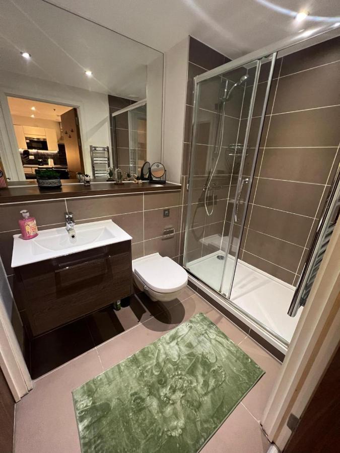 Spacious Sleep 7 Flat 20 Mins Central London Bp65 Екстер'єр фото